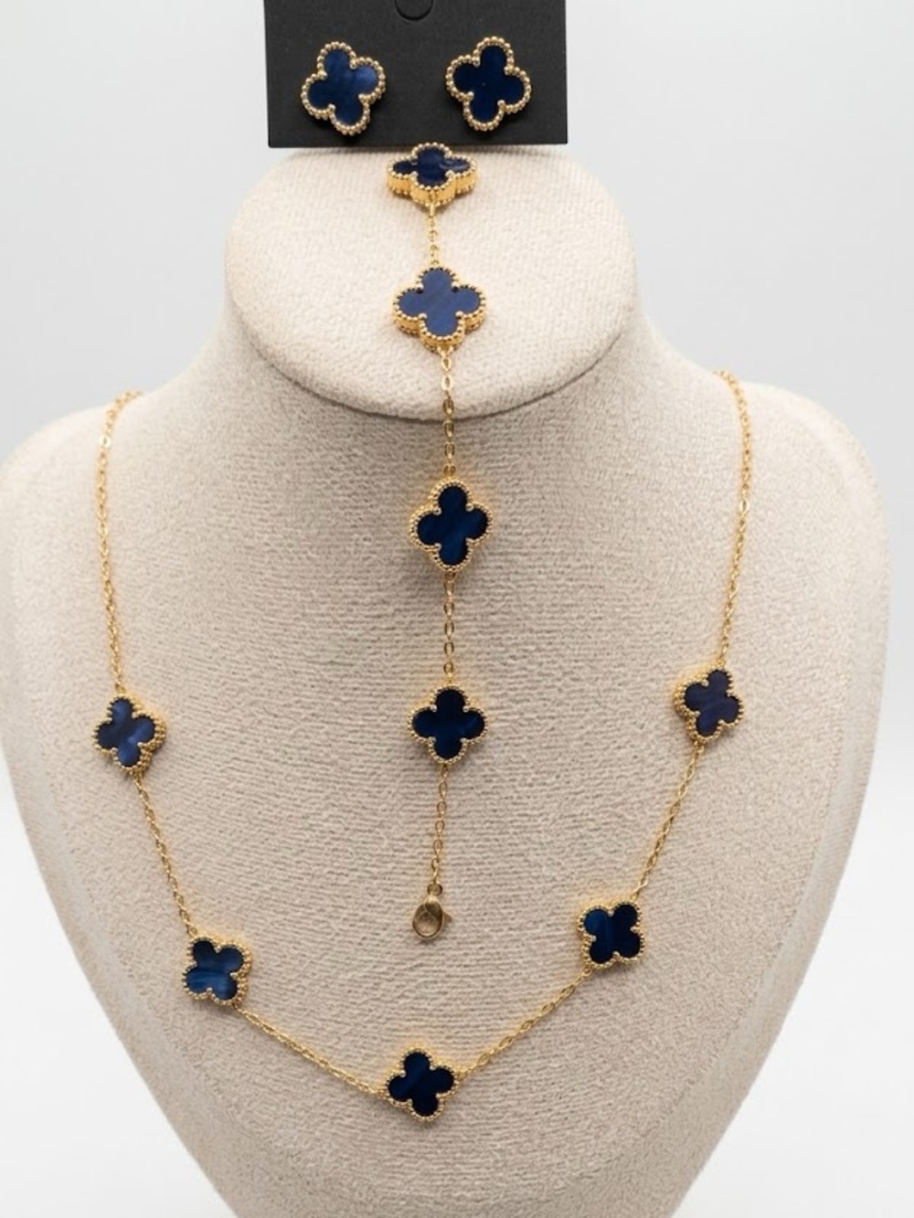 New Unbranded Blue Clover Necklace, Bracelet & Earrings Set